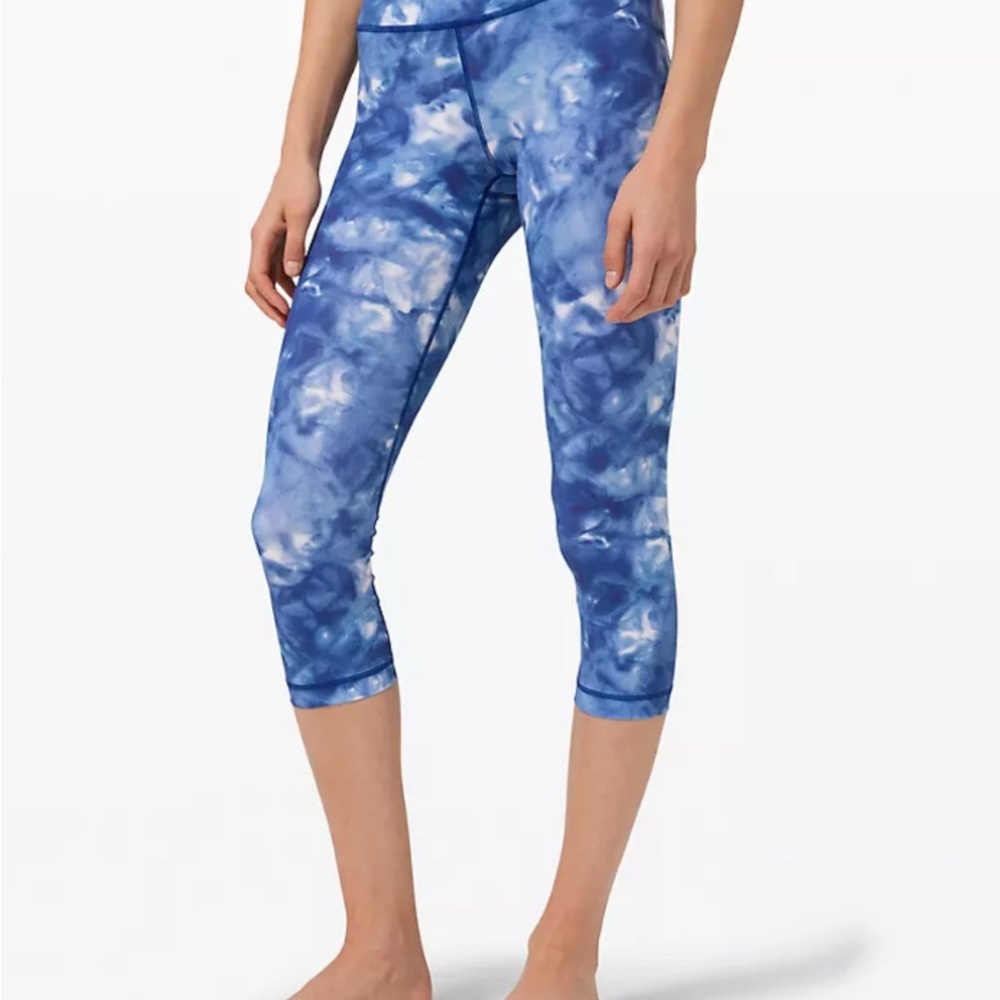 Lulu lemon run with the waves crop 21” legging